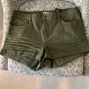 New worn green shorts